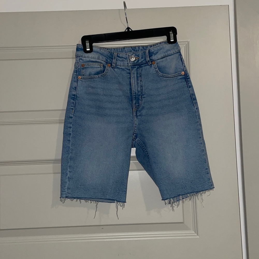 Knee length shorts